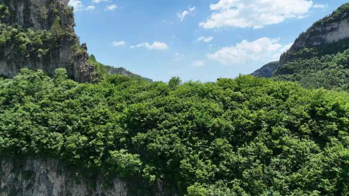 航拍山西太行山石柱