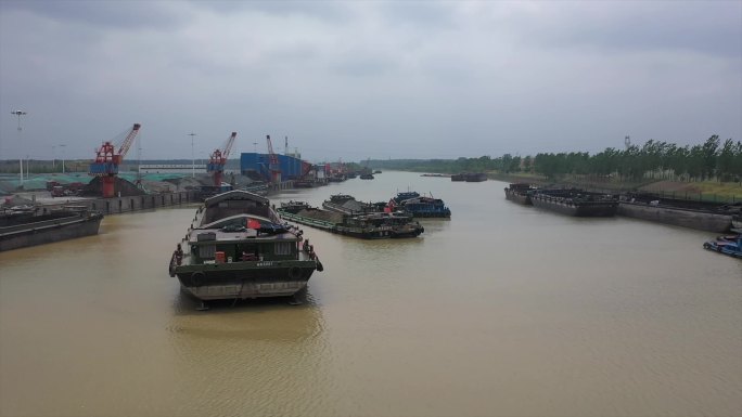 京杭大运河船只运输