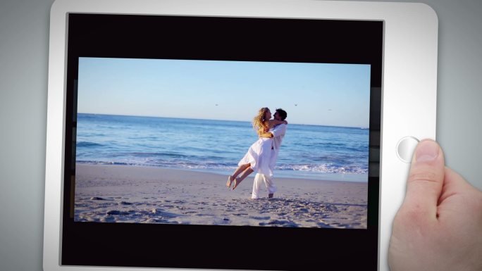 一对幸福的夫妇一起站在海滩上的动画