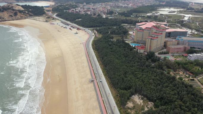 原创 福建莆田湄洲岛城市海景风光航拍