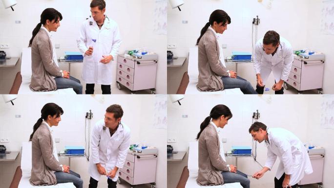 医生在检查室检查病人膝跳反应特写