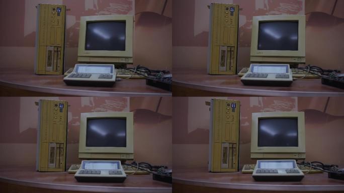 80年代台式电脑
