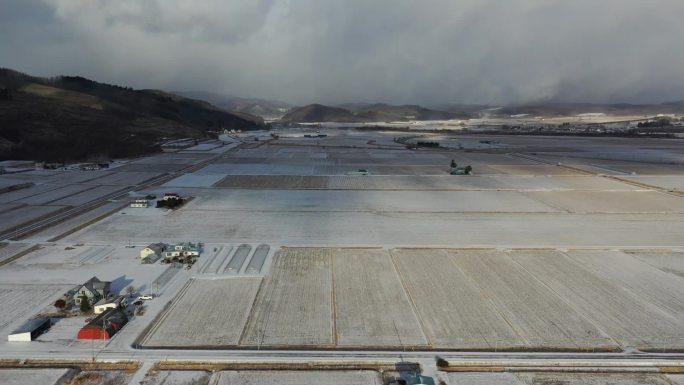 原创 日本北海道端野乡村田野冬天雪原风光