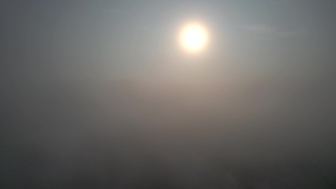 云海日出  大雾弥漫的清晨