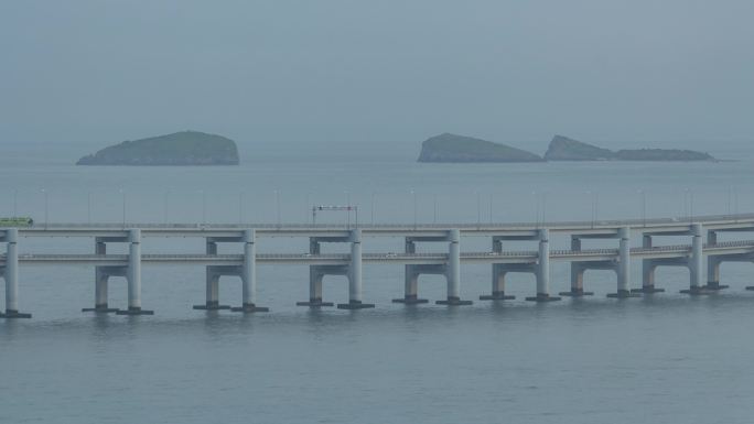 大连星海湾大桥雨雾夜景