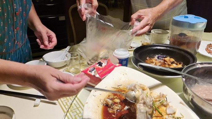 光盘行动节约粮食餐饮浪费剩菜打包剩菜剩饭