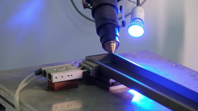 自动化生产机械臂激光定位焊接 工艺 技术