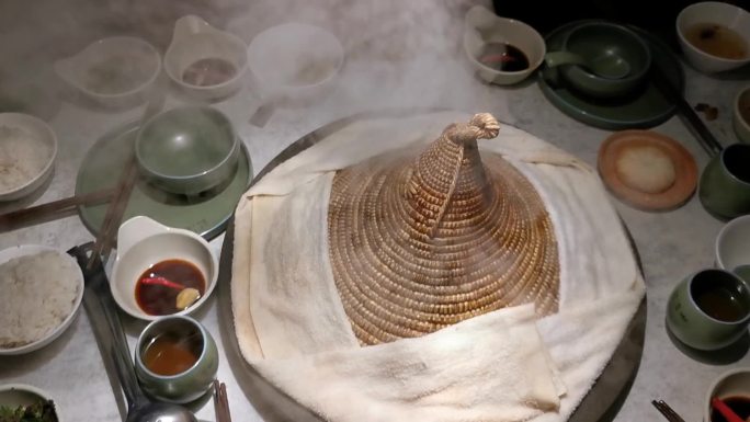 美食-汽锅鱼清蒸蒸笼烹饪方式