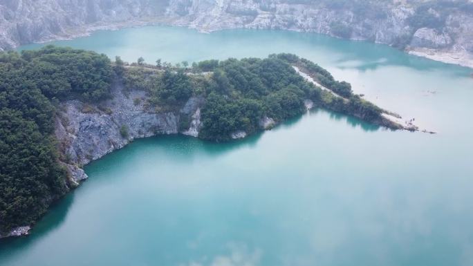 关山肚天湖