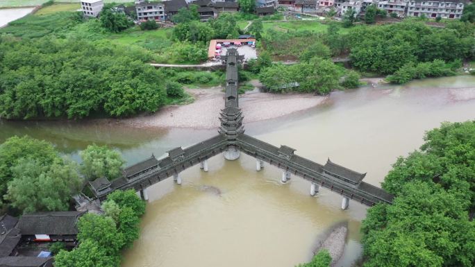 龙山惹巴拉风雨桥绿化园林桥梁