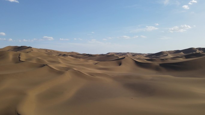 新疆沙漠风光航拍