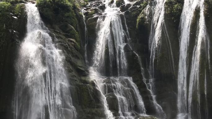 贵州省黄果树瀑布飞瀑飞流直下三千尺疑是银