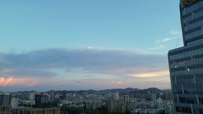 夕阳下的杭州拱墅