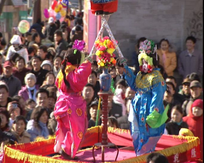 东方人庆祝节日庆祝节日花车传统民俗