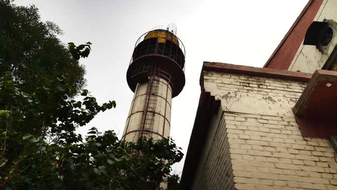 老旧工厂 老水塔
