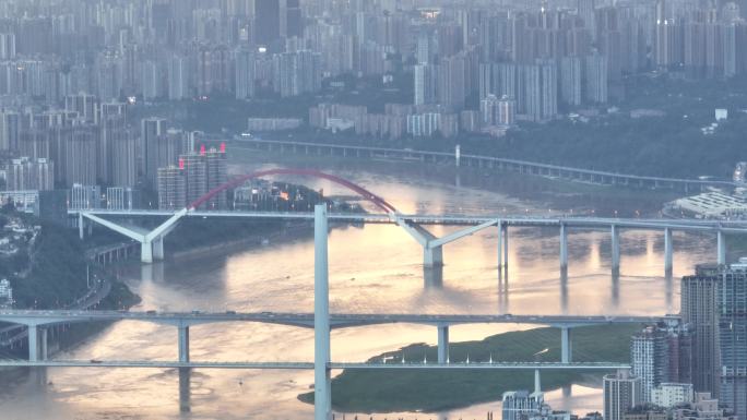 航拍重庆黄昏长江大桥