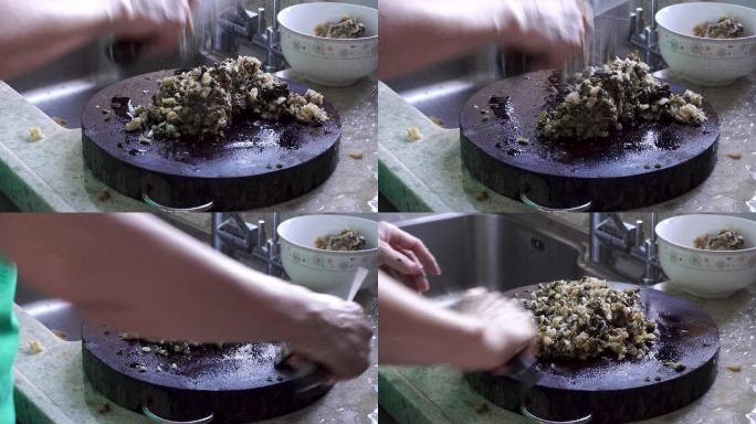 切酸菜切腌菜过程