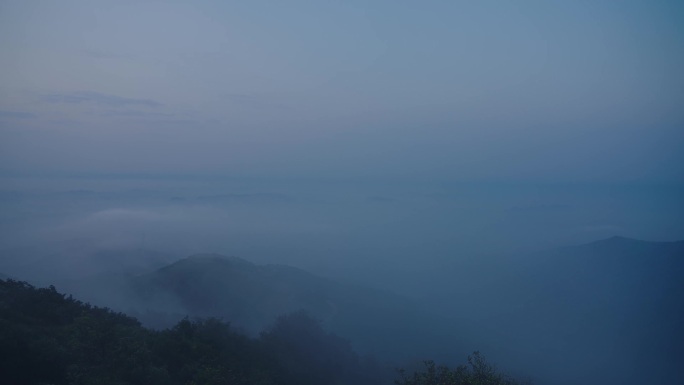 12797 深山清晨云雾