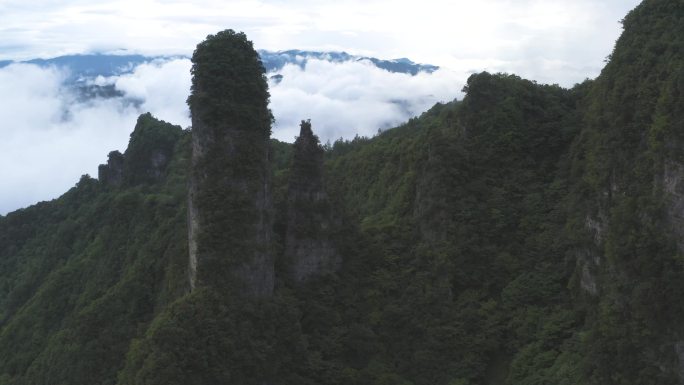 鹤峰刀枪坡航拍山水