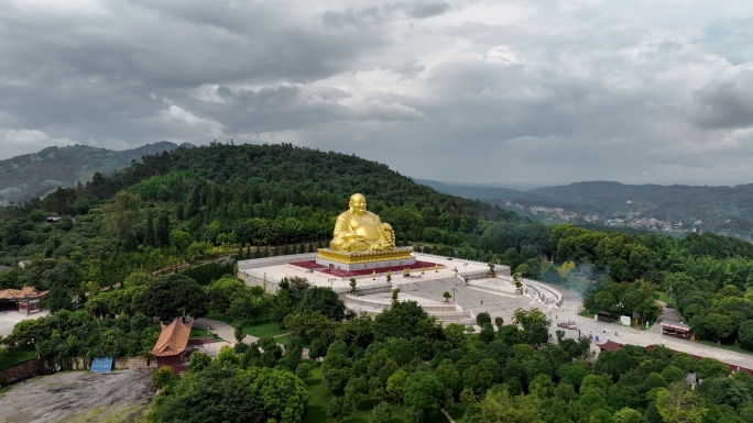 航拍弥勒市弥勒佛寺