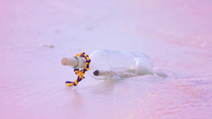 浪漫海滩 海上漂流瓶