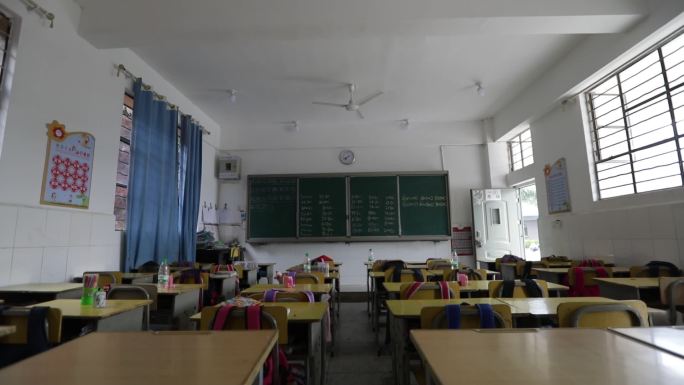 农村学校破旧教室