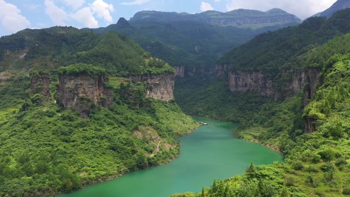 航拍重庆南川金佛山金山湖水库