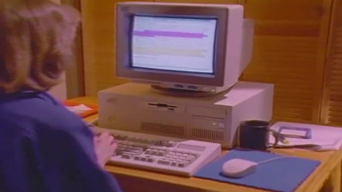 90年代电脑计算机微软软件电子芯片集成