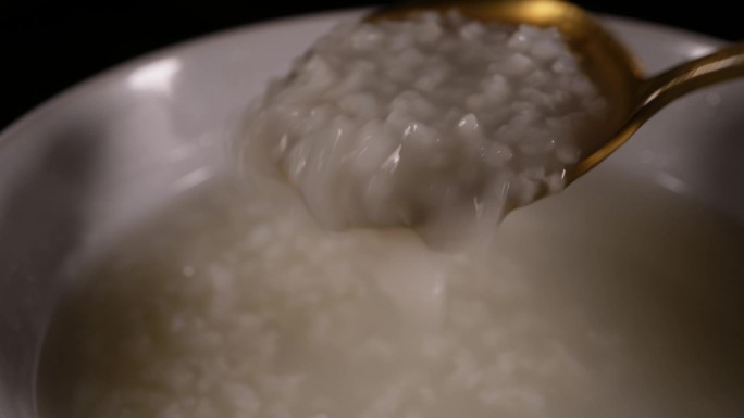 白米粥稀饭汤饭喝粥