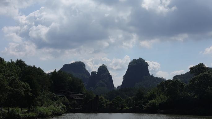 延时 武夷山 火焰峰 树 蓝天白云