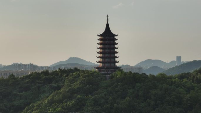 航拍中国传统塔形建筑