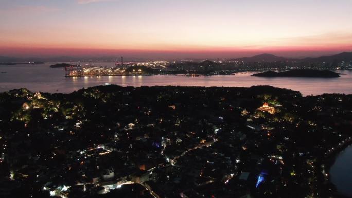 噪点满满的鼓浪屿夜景