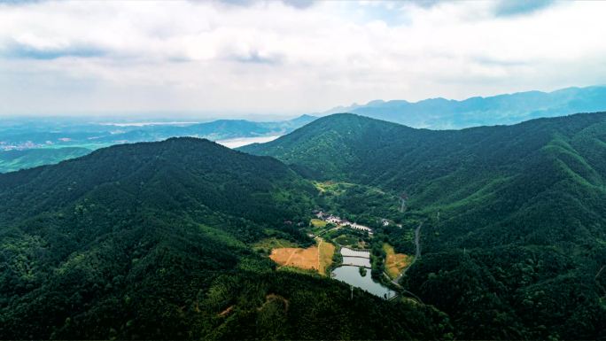 贵州壮丽山区森林航拍黔东南