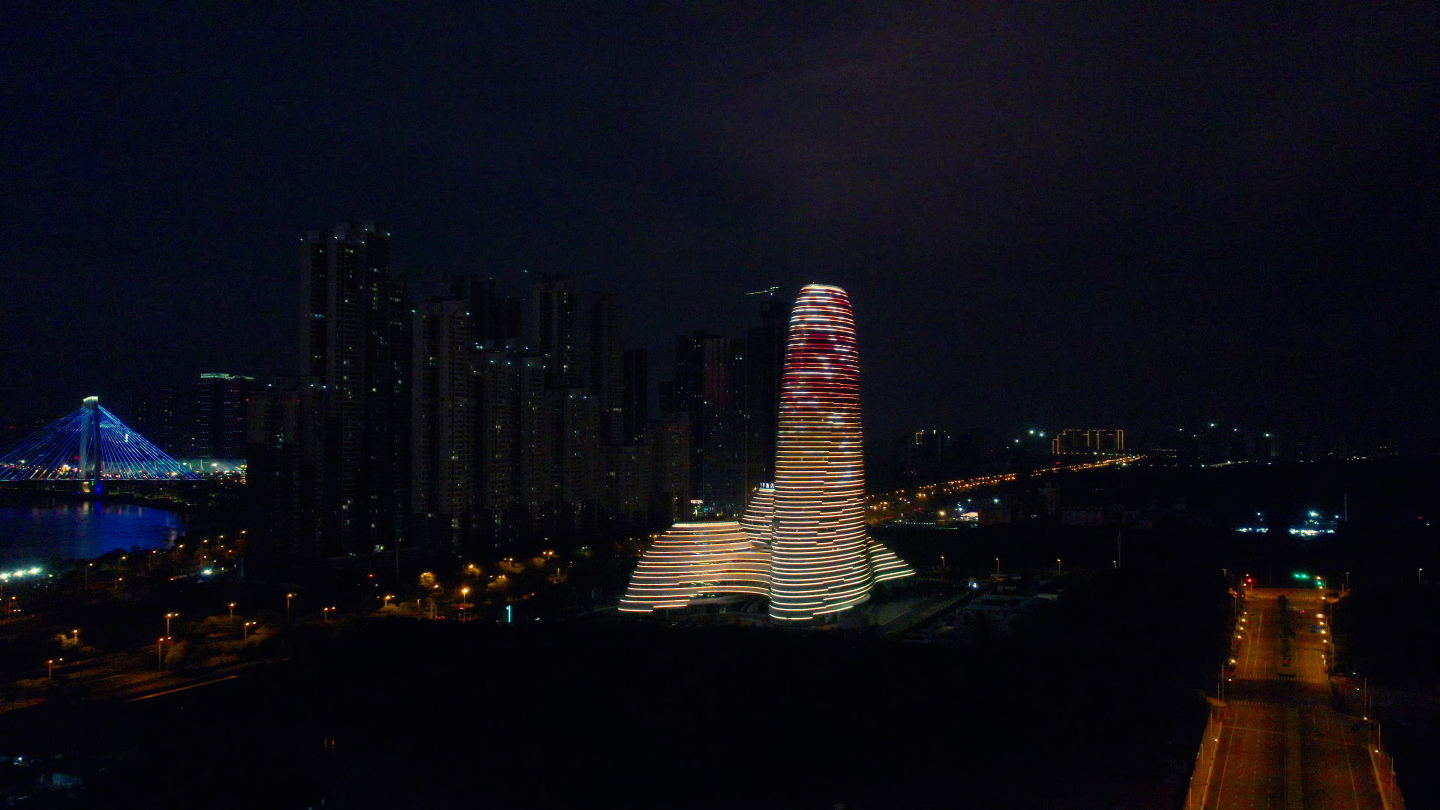 4K南宁航拍广西新媒体中心夜景城市地标