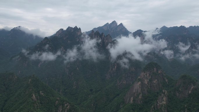 老界岭-锯齿峰延时航拍