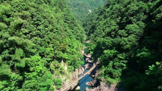 高山 航拍 河流 山谷 磐安