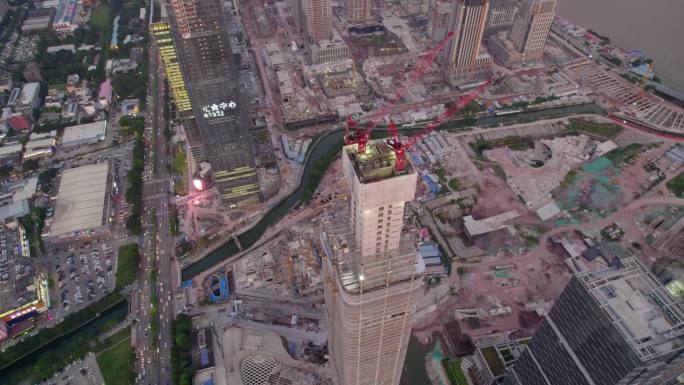 广州天河金融城地产建设吊塔绿地中心
