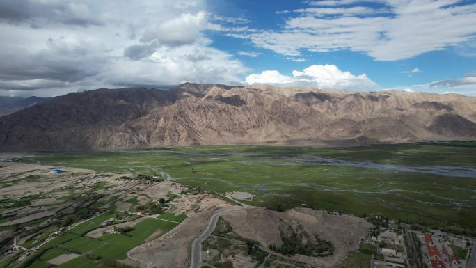 4K航拍中国新疆塔什库尔干石头城金草滩