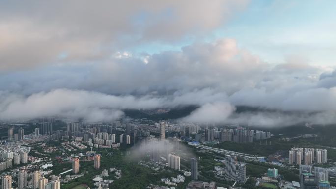 深圳市区云海日出