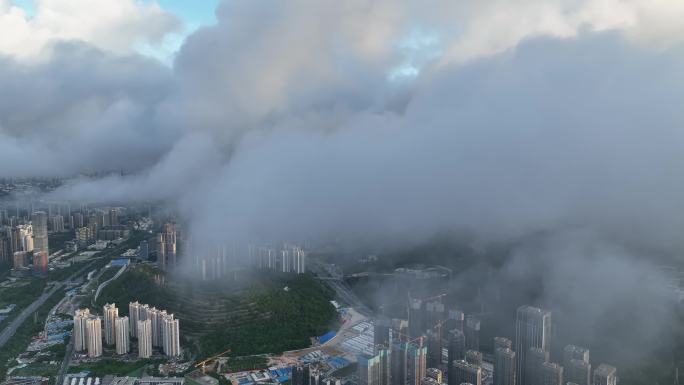 深圳市区日出云海