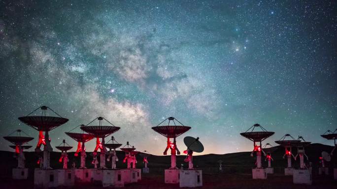 内蒙古明安图草原天眼观测器银河升起探索