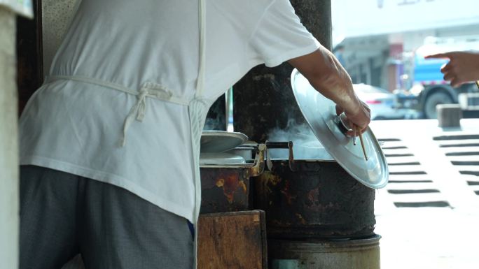 馄饨饺子路边小店