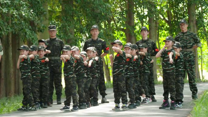 夏利营青少年小朋友国防安全教育壹动训练营