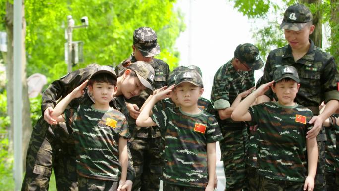夏利营青少年小朋友国防安全教育壹动训练营