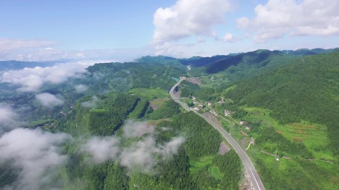 湖北恩施恩黔高速龙桥特大桥4K