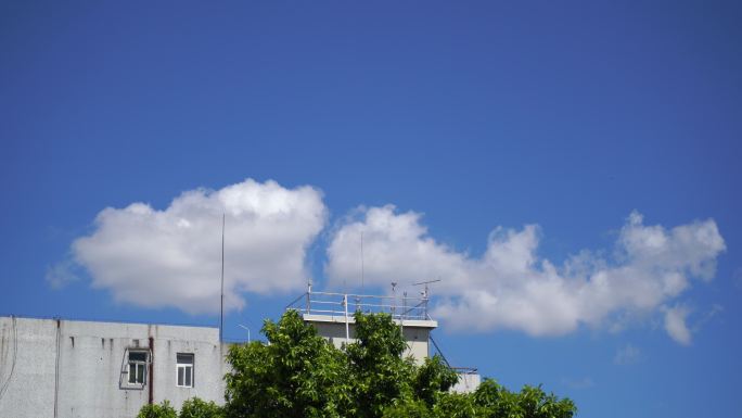 夏天的感觉蓝天白云小清新天空