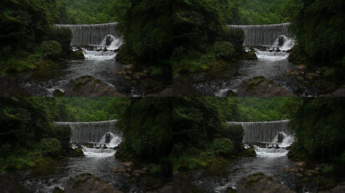 贵州荔波小七孔弧形瀑布