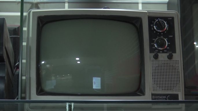 老旧电视收藏展示DVD机电子产品