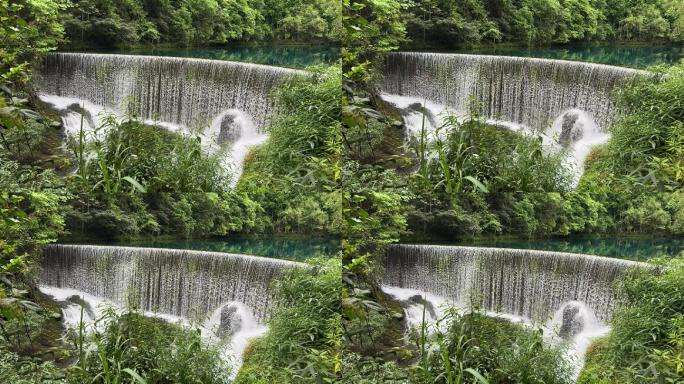 贵州小七孔弧形瀑布