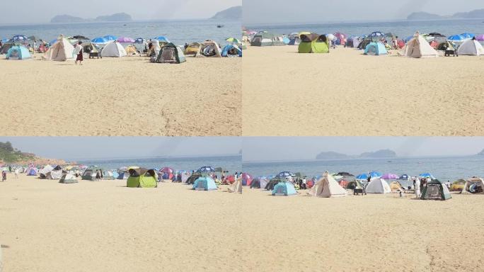 带有帐篷的沙滩